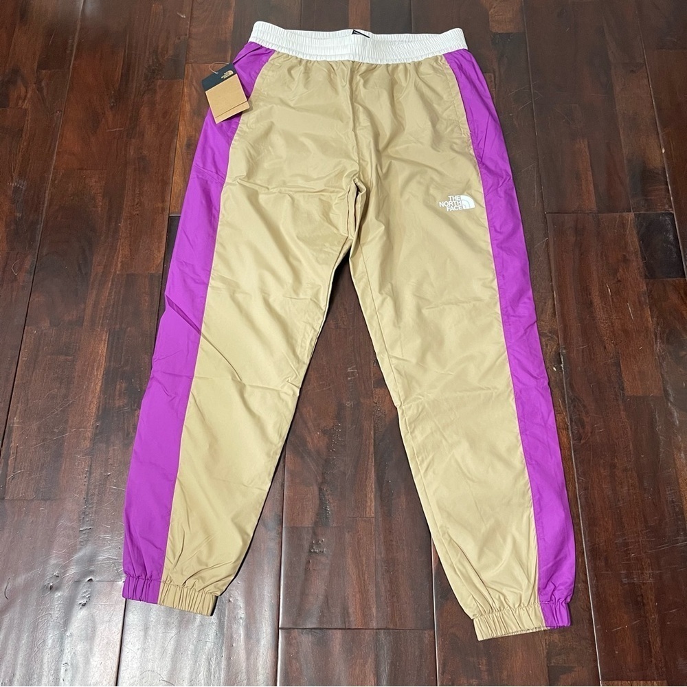 NWT The North Face Hydrenaline Joggers Women’s Medium Windwall Brown And Purple